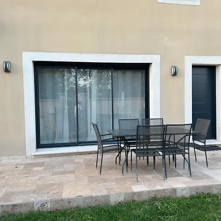 Villa Sous L'olivier De Provence *